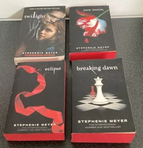 Twilight Saga Stephenie Meyer, 4 Book Set Bundle PB, 3 x Red, 1 x Movie Tie In C - Picture 1 of 8
