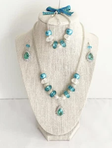 HANDARBEIT Halskette/Armband & Ohrringe Modeschmuck Set - Bild 1 von 9