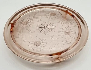 Jeanette Shaggy Daisy Pink Depression Glass Cake Plate 1930s Vintage 3 Footed - Picture 1 of 5