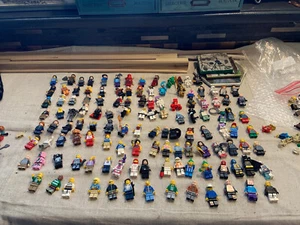 Huge Lot of Lego MiniFigures - 130 Minifigures- 120+ Partials 50+ Heads & access - Picture 1 of 21