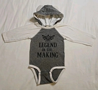 Body de bebé de una pieza Rabbit Skins Apparel Zelda "Legend In The Making" Foto 1 de 4