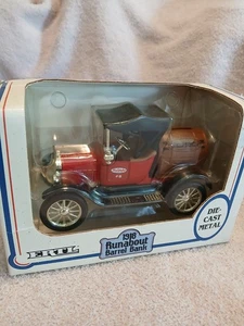 ERTL Agway 1918 Ford Runabout 1/25 Barrel Truck Bank Die Cast Metal True Value - Picture 1 of 5