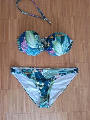 toller Bikini in M Grüntöne Blumen Dschungel - Bild 1 von 4