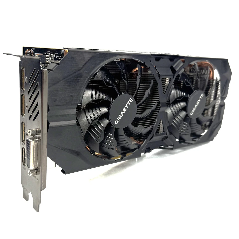 Gigabyte AMD Radeon R9 390 WindForce 8GB GDDR5 Video Graphics Card GV-R939G1 - Image 1 of 4