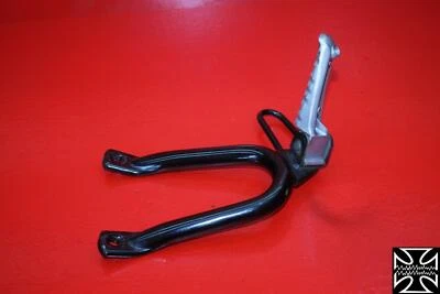 95 YAMAHA FZR600R CLAVIJA TRASERA DERECHA PASAJERO Foto 1 de 4