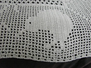 Vintage Filet LACE Table Scarf Doily KIWI BIRD Beige 13 x 18" Crochet - Picture 1 of 4