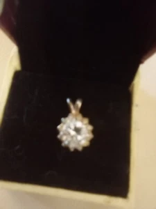 White topaz with genuin diamond halo 14 kt gold over 925 sterling silver pendant - Picture 1 of 4