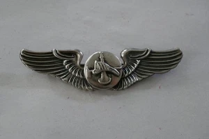 Vintage Fire Department Badge Pilot Wings Pin Obsolete - Imagen 1 de 2