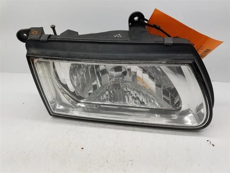 Passenger Right Headlight Fits 00-02 Izuku Rodeo OEM - Image 1 of 4