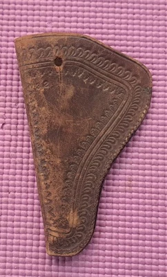 Изящная винтажная необычная кожаная небольшая кобура для револьвера - Изображение 1 из 4