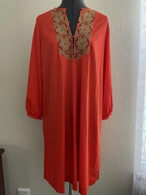 Camisón naranja vintage con bordado estilo Artemisa Gossard Foto 1 de 4