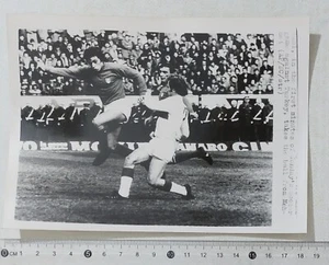 73381 Foto calcio 290 - Italia - Turchia 1973 - Azione di Anastasi - Bild 1 von 2