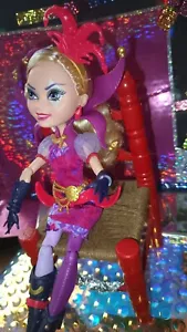 Muñeca Ever After High Way Too Wonderland Courtny Jester Mattel - Imagen 1 de 12