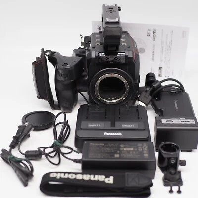Panasonic AU-EVA1 Handheld Cinema Camera( Energization time : 2hour ) [Top Mint] - Image 1 of 4