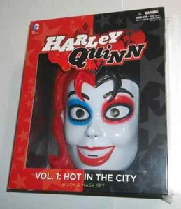 DC Comics Harley Quinn Vol.1 Hot In The City Book & Mask Set, NEW - Picture 1 of 11
