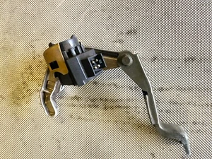 PORSCHE 964 993 TIPTRONIC KICKDOWN SWITCH & BRACKET 964.613.211.00 - Picture 1 of 2