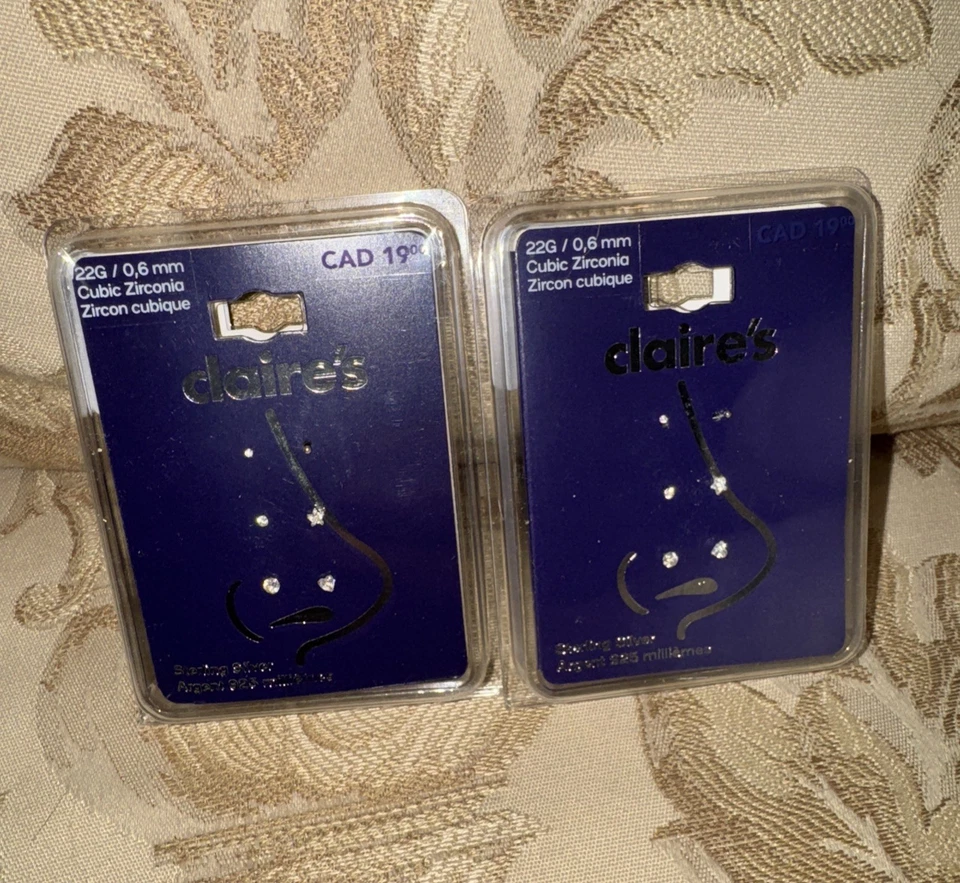 Juego de 2 tachuelas nasales de plata de ley Claire's nuevas con etiquetas Foto 1 de 3