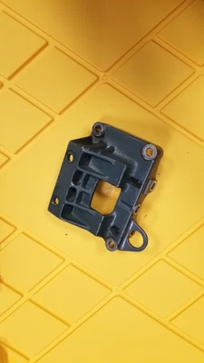 Soporte de retención de tubo de escape Yamaha Waverunner 3 Wave Runner III WR3 GP 650 700 701 Foto 1 de 2