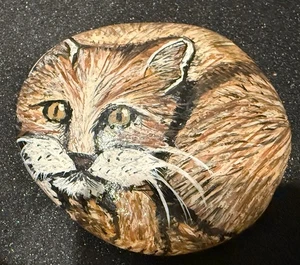 Hand Painted Rock Art Brown Cat Signed by Artist 5 Inches long Kitten Kitty - Picture 1 of 8