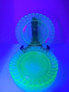 5er Set Vintage Hocking Vaseline grün Vertiefung Glas Säule Optik Platte 61/4" - Bild 1 von 5