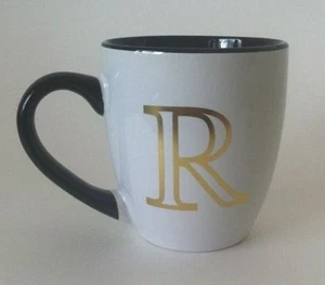 Taza de café Gold Initial Letter R blanco y negro 12 oz TMD Holdings - Imagen 1 de 9