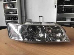 HOLDEN CREWMAN VZ null CREW CAB UTILITY 4 SP AUTOMATIC 2004 - HEADLIGHT RIGHT - Picture 1 of 2