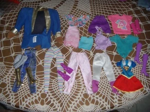 MATTEL'S  BARBIE  DOLL CLOTHES LOT #5Z - Picture 1 of 3