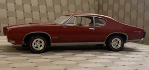 Johnny Lightning 1:24 1968 Pontiac GTO Coupe Vintage Used Nice See Pics Rare! - Picture 1 of 21
