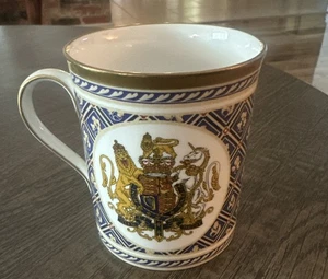 HER MAJESTY QUEEN ELIZABETH THE SECOND 1952-2002 Golden Jubilee Cup #440 Of 1000 - Bild 1 von 11