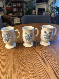 Pfaltzgraff Yorktowne Footed Pedestal Coffee Cups Mugs Stoneware Set Of 3 - Picture 1 of 17