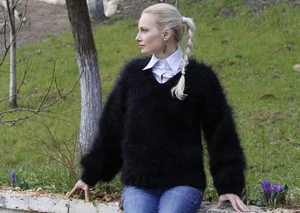Fuzzy black mohair sweater V neck hand knitted fluffy soft jumper SuperTanya M-L - Picture 1 of 6