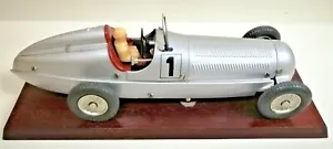 Modellino auto / Märklin auto da corsa MB + pilota / museo 1987 - con n. di partenza 1 - Foto 1 di 4