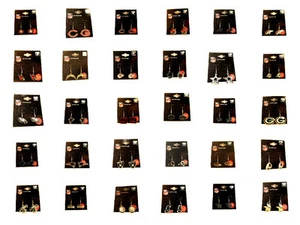 NFL Dangle Earrings PICK YOUR TEAM - Picture 1 of 40