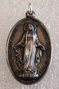 STERLING MARY 1830 Immaculate Sliding Pendant-Vintage - Picture 1 of 7