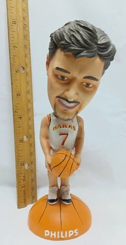 2002-2003 Toni Kukoc Limited Edition NBA Atlanta Hawks Bobblehead Cover