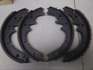 1962-1977  Ford/Mercury  Falcon,Comet,Ranchero 10" x 1&3/4"  Rear Brake Shoes    - Picture 1 of 2