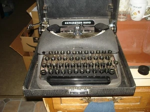 Remington Rand Deluxe Model 5 Portable Black Vtg Typewriter w/ Carrying Case - Picture 1 of 6