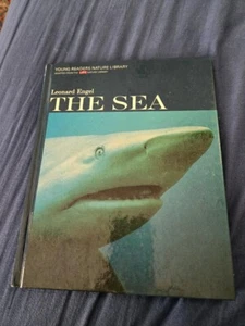 Life Young Readers Nature Library: The Sea by Leonard Engel (1979, Hardback) - Picture 1 of 5