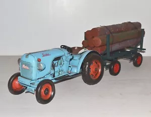 Tractor De Hoja Clásico Marca Eicher Con Remolque De Madera L 62 Cm - Imagen 1 de 4