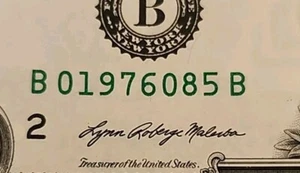 1976 year note Fancy Serial Number One Dollar Bill - Picture 1 of 3