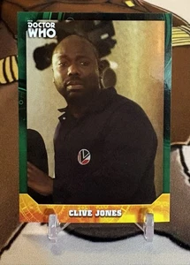 2017 Topps Doctor Who Signature Series Clive Jones Green Parallel Card /50 - Picture 1 of 2