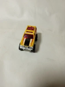 2015 Hot Wheels Chevy Blazer 4x4 HWFD Fire - Yellow Diecast Vehicle - Picture 1 of 9