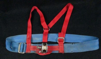 Placa de un solo rodillo Simmons con arnés de pecho Howie - SRT “Sistema de andador de cuerda” Foto 1 de 4