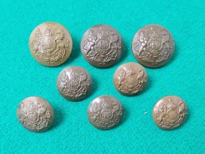 8 x Vintage WW2 British Army General Service Green Plastic Uniform Buttons - Picture 1 of 2