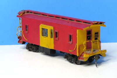 VINTAGE HO CUSTOM CABOOSE WOODEN KADEE COUPLER - NO BOX - L 1788 - Image 1 of 4