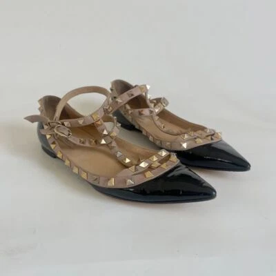 Valentino Negro Charol Puntera Punta Jaula Rockstud Pisos, Talla 39 Foto 1 de 4