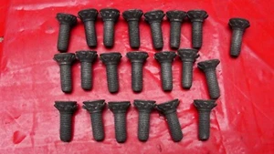 (21) NOS International I/H Screws # 426764 - Picture 1 of 3