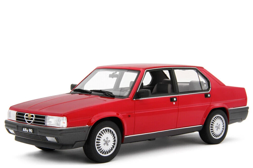 Laudoracing LM133D Alfa Romeo Alfa 90 2.5 Iniezione Quadrifoglio Oro 1985 E.E. 1:18 Modellino Auto - Rosso