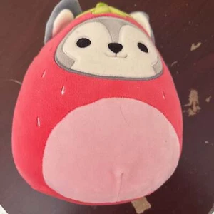 Kellytoy Squishmallow Ryan Husky 8” Strawberry Fruit Costume Plush Soft Toy - Picture 1 of 3