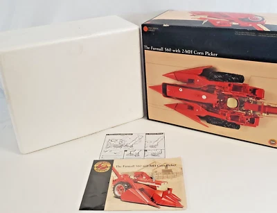 Sealed 1/16 IH Farmall 560 Red Tractor W/2-MH Corn Picker Ertl Precision Series - Image 1 of 4